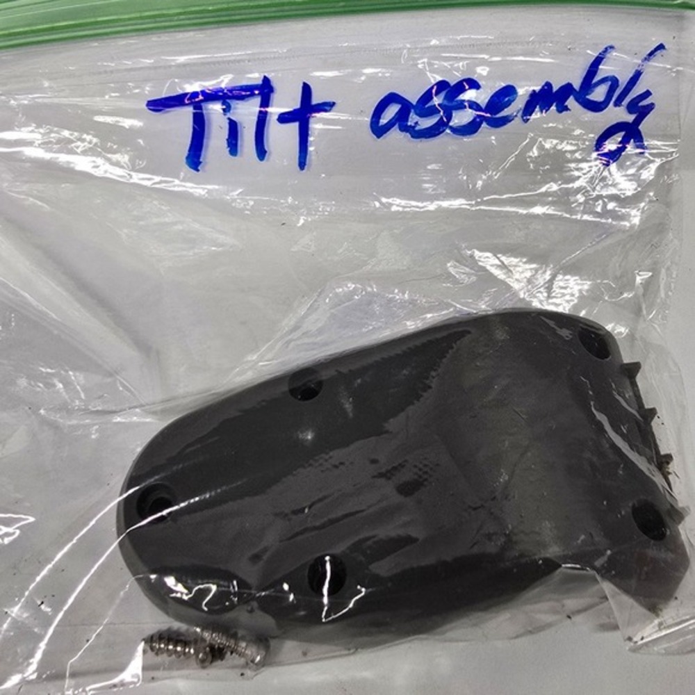 Bissell 2315 Floor Machine Tilt Assembly‎ P2817 4-29 A1 Replacement Part  Screws